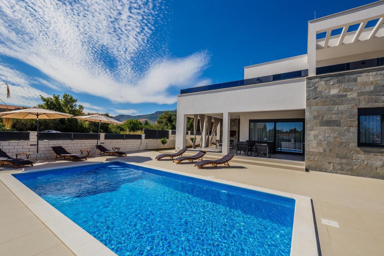 Villa Luka Kastela Exterior photo